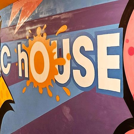 マドリード Arc House Pop Artホステル エクステリア 写真